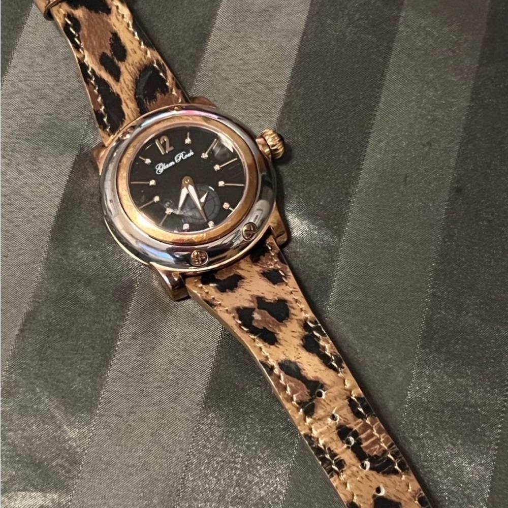 Glam Rock Watch with original presentation. Gently used.